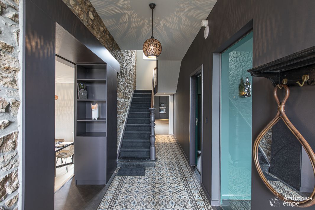 Le Renard qui Passe - Entrée escalier