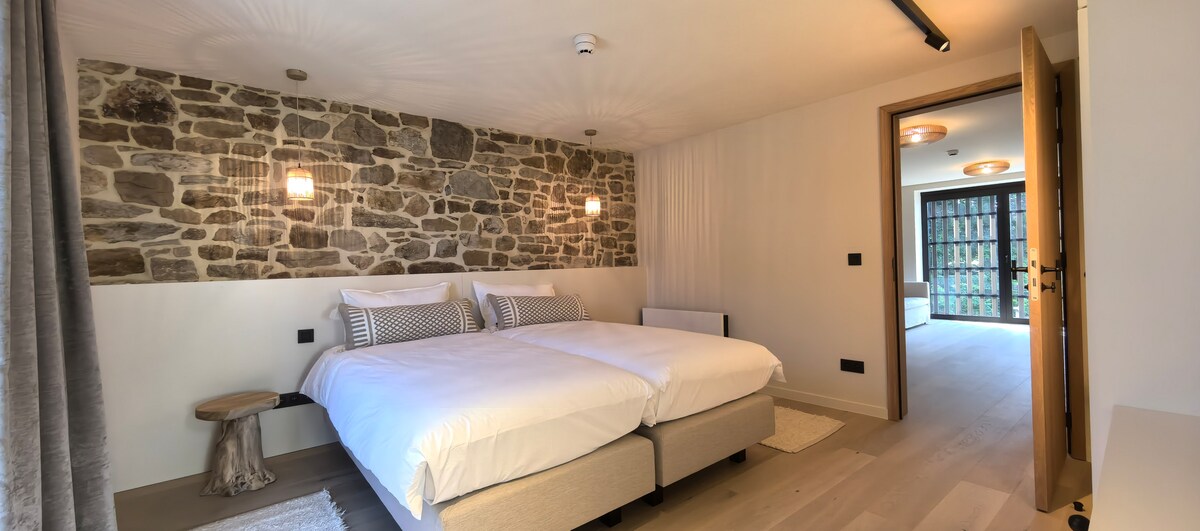 Le Supra - Chambre pierre