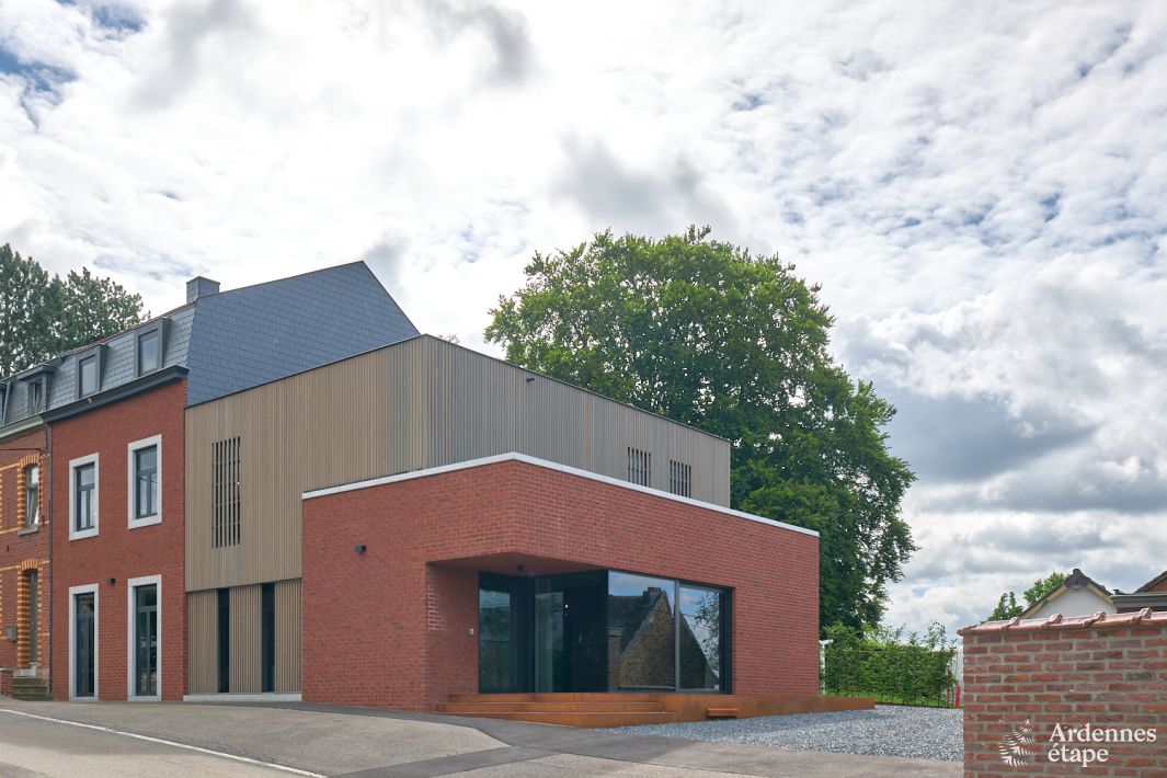 Le Supra - Façade rue